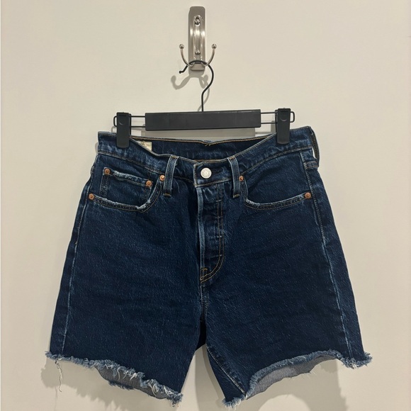 Levi's Women's 501 dark Wash Jean Shorts - Picture 2 of 3